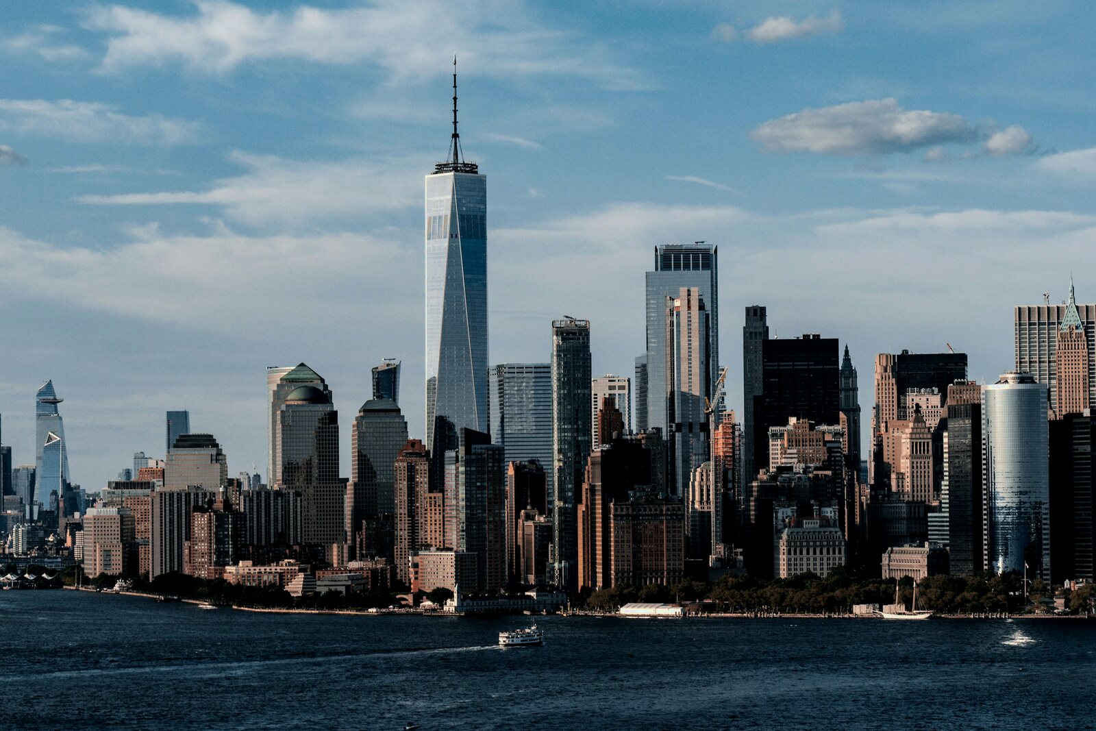Manhattan skyline from the Hudson