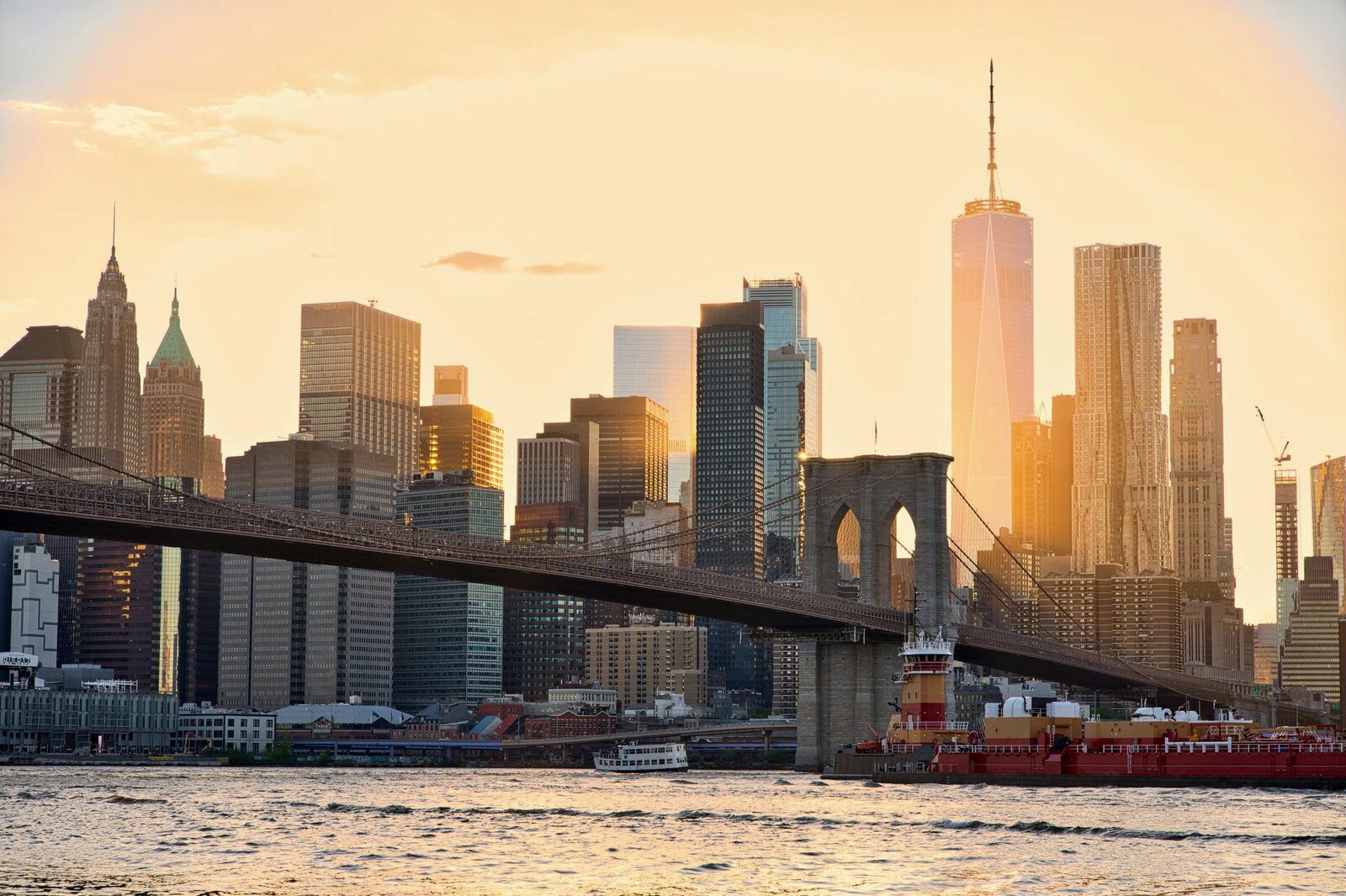 Brooklyn Bridge and Lower Manhattan skyline at sunset — HLDHub, New York City